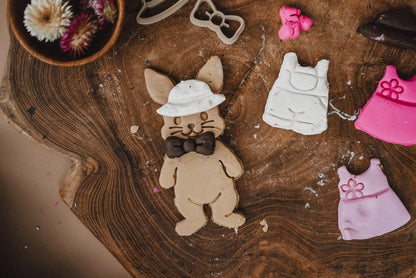 BUNNY DRESS UP ECO CUTTER SET